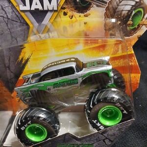Avenger Monster Jam Truck - Green and Black 1/64. Series 44